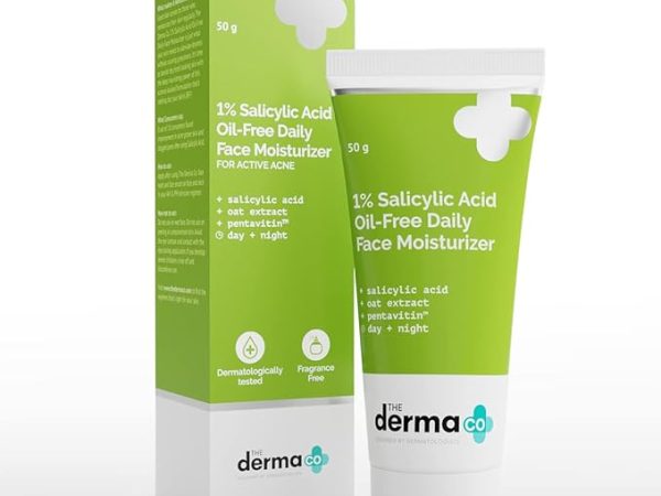 The Derma Co moisturizer for pimple on face